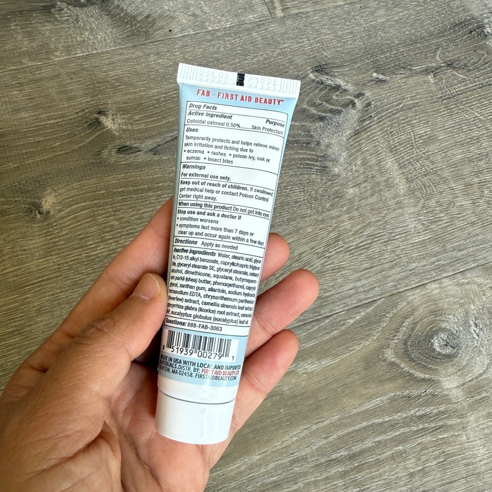 First Aid Beauty Travel Size Ultra Repair Cream Intense Hydration - Picture 2 of 4